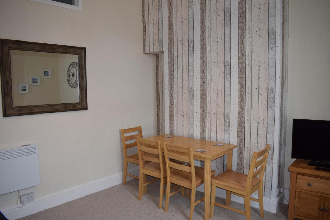 Cedar House, Formerly Shamrock House Apartamento Llandudno
